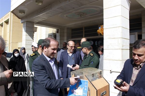 مراسم جشن نیکوکاری در دبیرستان شاهد اطهر ناحیه 1 زنجان