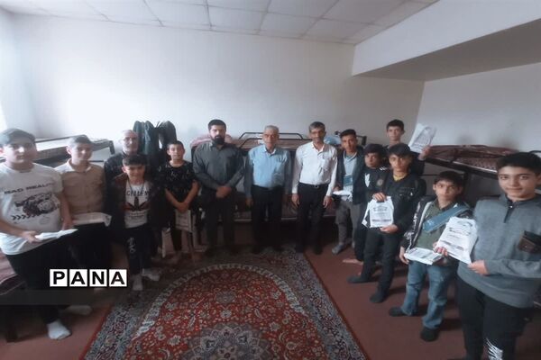 روز دوم اردوی دانش‌آموزان زیارت اولی اصفهانی در مشهد مقدس
