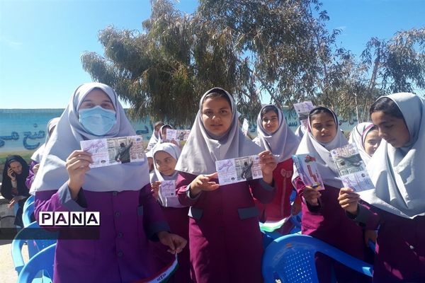 برگزاری جشن نیکوکاری در دبستان عفت ابرکوه