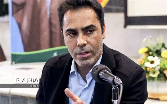 هویت ملی نسل جدید در خطر است
