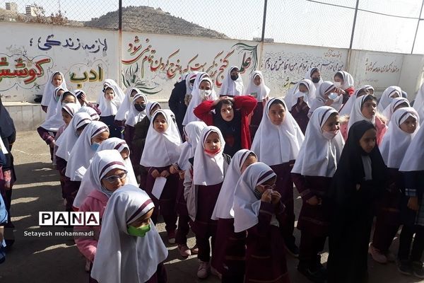 جشن نیکوکاری در دبستان حضرت زهرا(س) ۲ رودهن