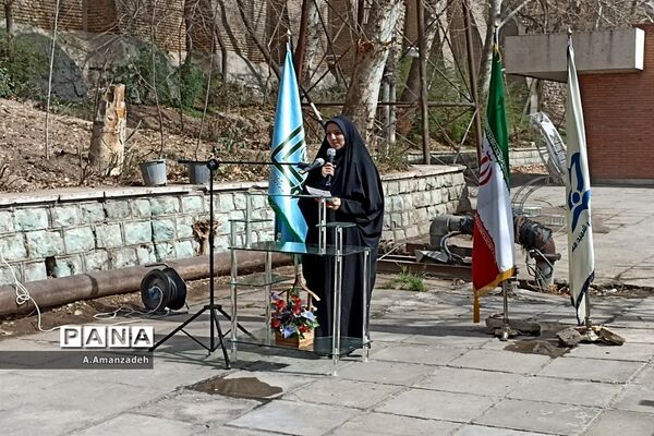 با کاشت هر درخت، یادشهیدی را زنده نگه می‌داریم