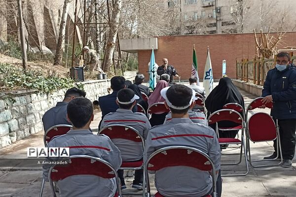 با کاشت هر درخت، یادشهیدی را زنده نگه می‌داریم