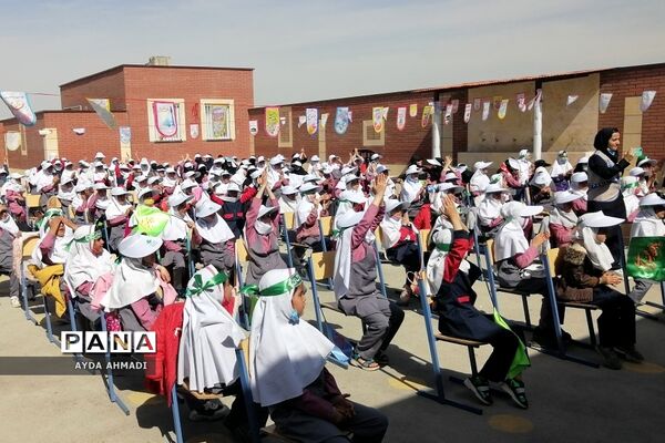 برگزاری جشن نیکوکاری در دبستان بنت‌الهدی فشافویه