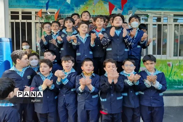 برگزاری جشن نیمه شعبان در دبستان احمد معینی منطقه ۱۳