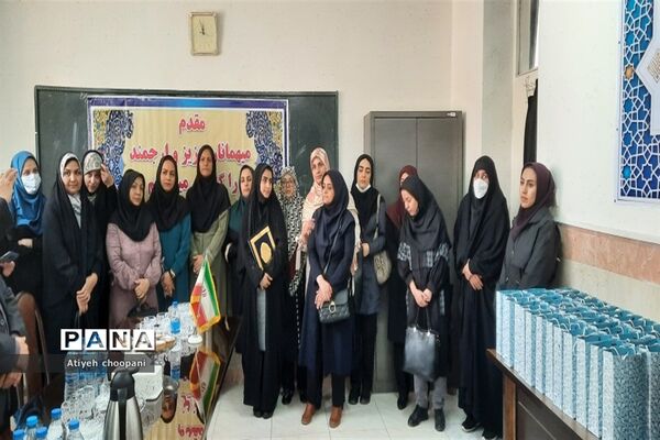 آیین روز درختکاری در دبستان دخترانه شهید یاسینی منطقه ۱۴