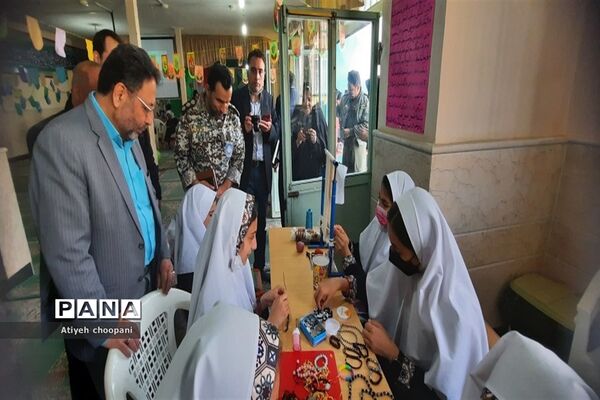 آیین روز درختکاری در دبستان دخترانه شهید یاسینی منطقه ۱۴