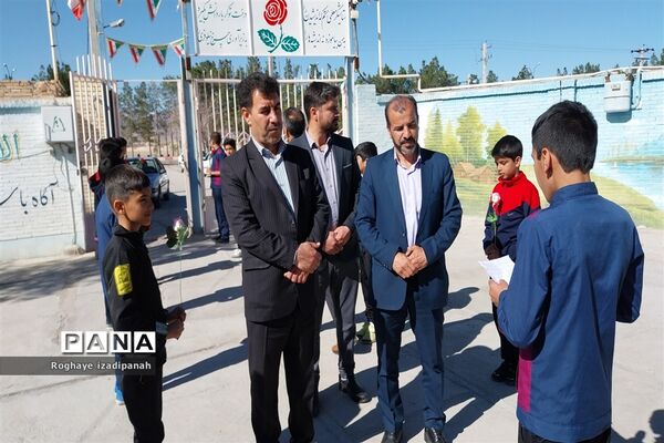 برپایی صبحگاه انتظار در دبستان قرآنی شهید منتظرقائم با حضورمعاون تربیت‌بدنی اداره‌کل آموزش و پرورش