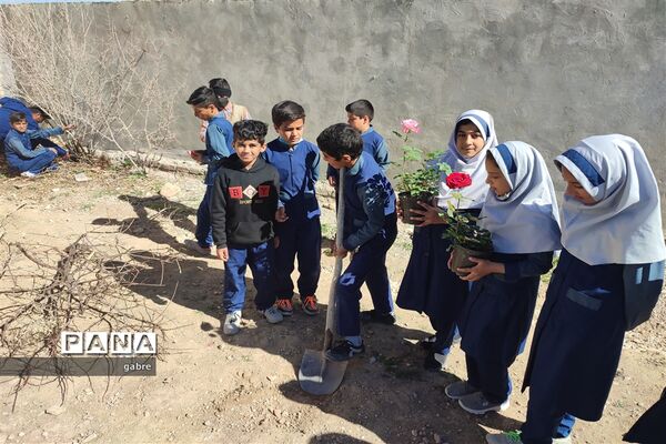 جشن روز درختکاری مدرسه لقمان شهرستان خاتم