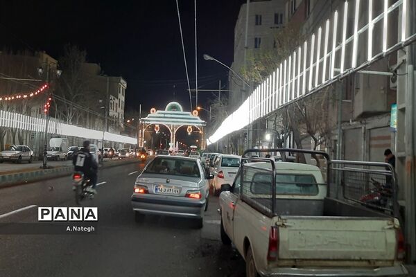 آماده‌سازی فضای محله‌ها برای جشن بزرگ نیمه شعبان
