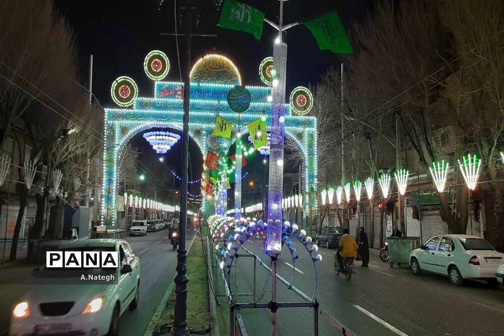آماده‌سازی فضای محله‌ها برای جشن بزرگ نیمه شعبان