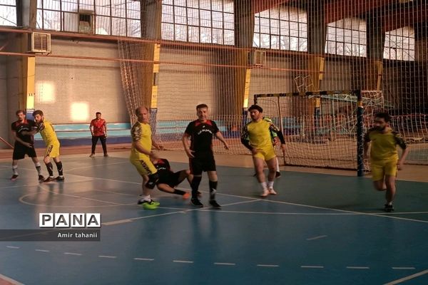برگزاری مسابقه فوتسال فرهنگیان منطقه ۱۸