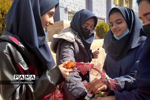 آیین روز درختکاری در دبیرستان تربیت رودهن