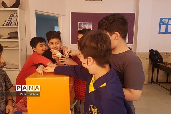 جشن نیکوکاری در دبستان‌پسرانه سما یک رودهن