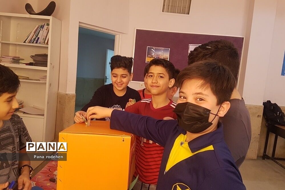 جشن نیکوکاری در دبستان‌پسرانه سما یک رودهن