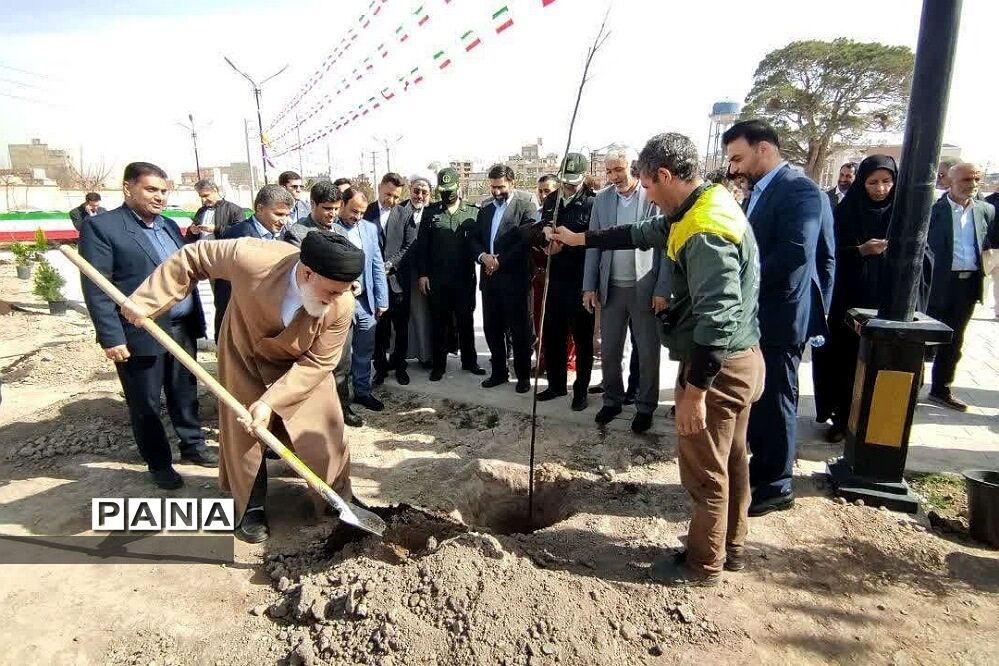 گرامیداشت روز درختکاری در بهارستان 2