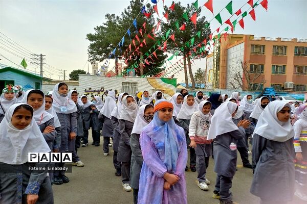جشن بزرگ نیمه شعبان در مدرسه حاجیه خانم نوری ملارد