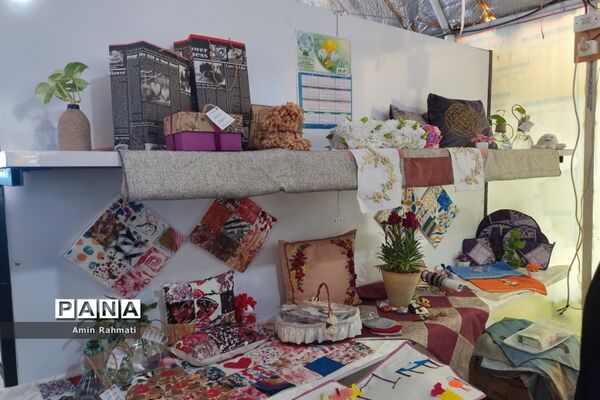 برگزاری نمایشگاه دستاوردهای دانش‌آموزان در هنرستان‌های ناحیه چهار شیراز