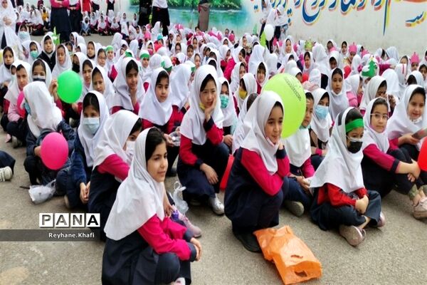 جشن نیکوکاری و درختکاری  در مدرسه مسلم صادقی شریف‌آباد پاکدشت