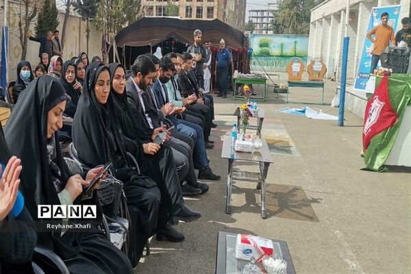 جشن نیکوکاری و درختکاری  در مدرسه مسلم صادقی شریف‌آباد پاکدشت