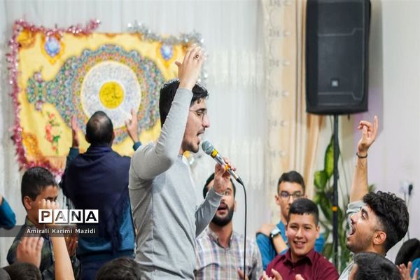 جشن خانگی هیات دانش‌آموزی انصارالمهدی ناحیه 3 به مناسبت میلاد امام زمان(عج)