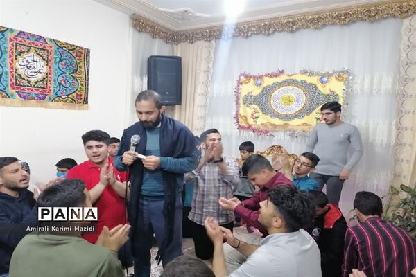 جشن خانگی هیات دانش‌آموزی انصارالمهدی ناحیه 3 به مناسبت میلاد امام زمان(عج)