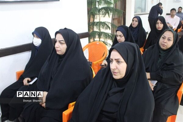 جشن میلاد حضرت مهدی (عج) در اداره‌کل آموزش و پرورش استان بوشهر