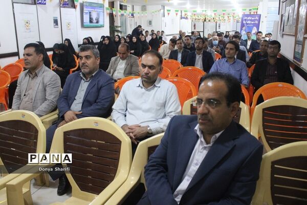 جشن میلاد حضرت مهدی (عج) در اداره‌کل آموزش و پرورش استان بوشهر