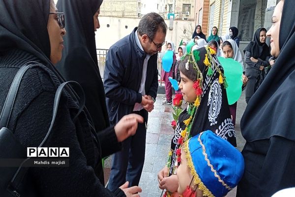 گرامیداشت هفته منابع طبیعی در دبستان زینب یک ملارد