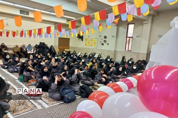 استقبال سالروز میلاد منجی عالم بشریت در مدارس