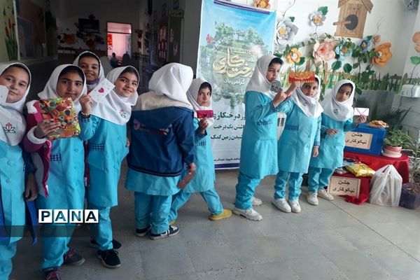 برگزاری جشن نیکوکاری در مدارس شهرستان ابرکوه