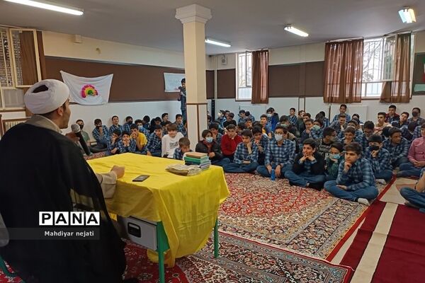 جشن‌نیمه شعبان در دبیرستان شهید بهشتی رودهن