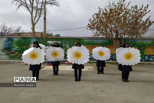 جشن نیمه شعبان در دبیرستان نوشین بختیاری بخش جوادآباد