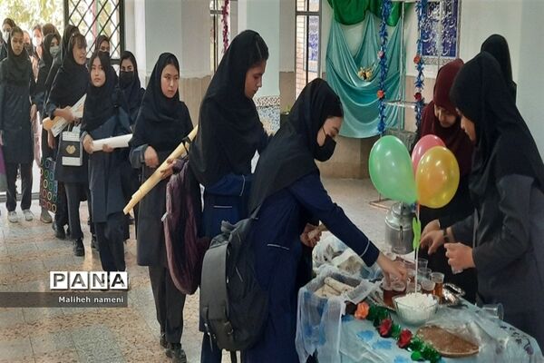 برپایی جشن نیمه شعبان در مدارس چهاردانگه