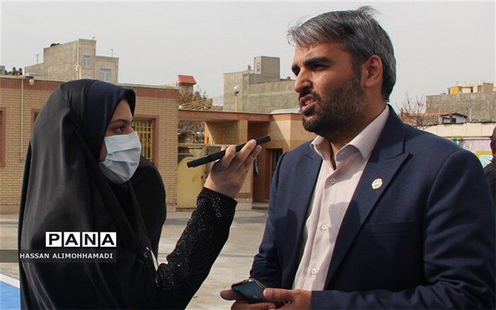 فضاهای ورزشی و دبیران کارآزموده، دو عامل ضروری در راستای به‌ثمر رسیدن تربیت تمام‌ساحتی دانش‌آموزان هستند