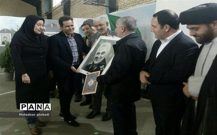 برگزاری برنامه‌‌هایی در راستای جهاد تبیین، به آگاهی و بصیرت دانش‌آموزان می‌افزاید