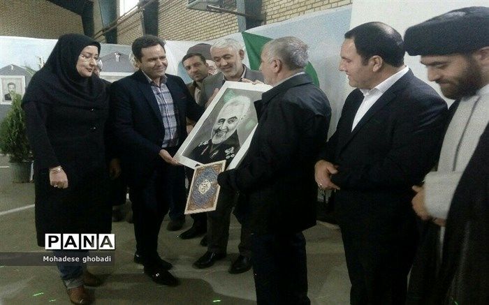 برگزاری برنامه‌‌هایی در راستای جهاد تبیین، به آگاهی و بصیرت دانش‌آموزان می‌افزاید