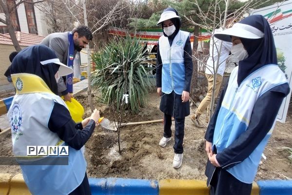 مراسم استانی روز درختکاری در ناحیه ۶ مشهد