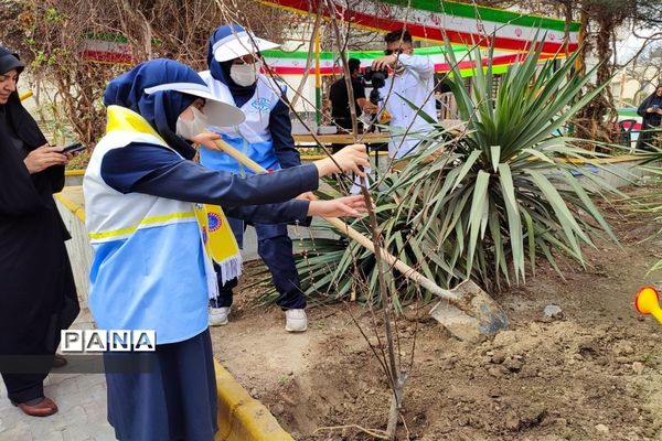 مراسم استانی روز درختکاری در ناحیه ۶ مشهد