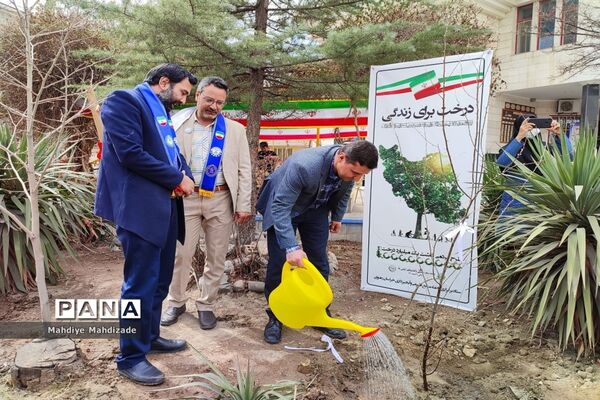 مراسم استانی روز درختکاری در ناحیه ۶ مشهد
