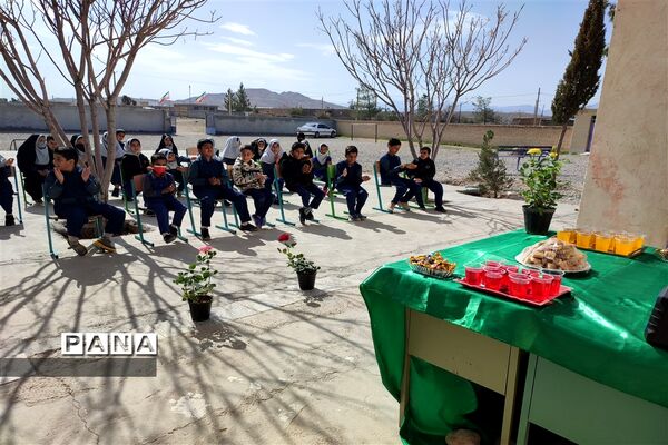 جشن میلاد امام زمان(عج) در مدرسه لقمان حکیم شهرستان خاتم