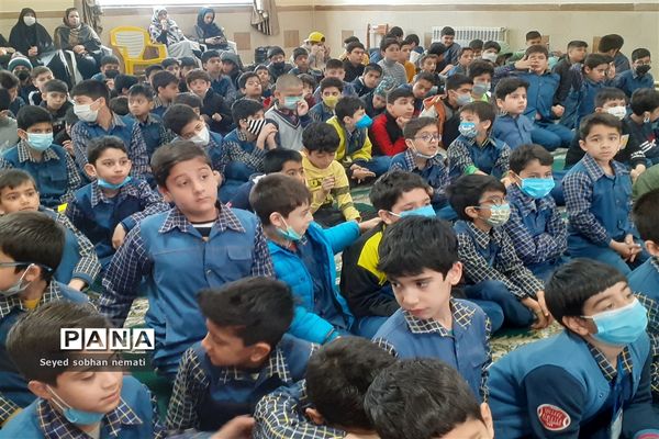 جشن بزرگ نیکوکاری در دبستان پسرانه مولوی ناحیه 2 مشهد مقدس