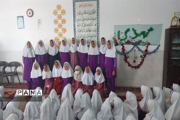 جشن میلاد مولای مهربانی و امید زندگانی در دبستان حضرت رقیه ناحیه یک یزد