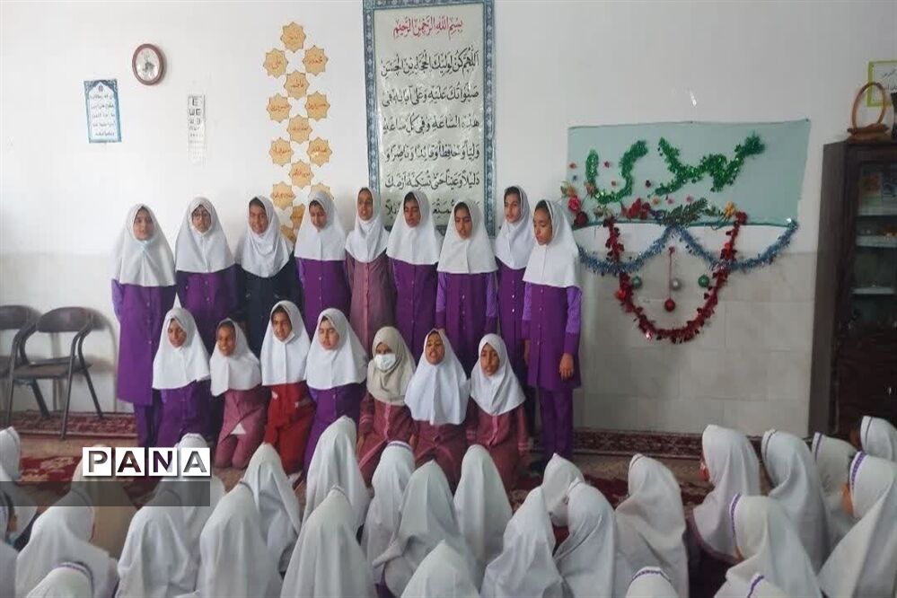 جشن میلاد مولای مهربانی و امید زندگانی در دبستان حضرت رقیه ناحیه یک یزد