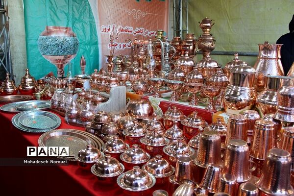 نمایشگاه صنایع‌دستی و محصولات اقوام و عشایر ایرانی در اسلامشهر
