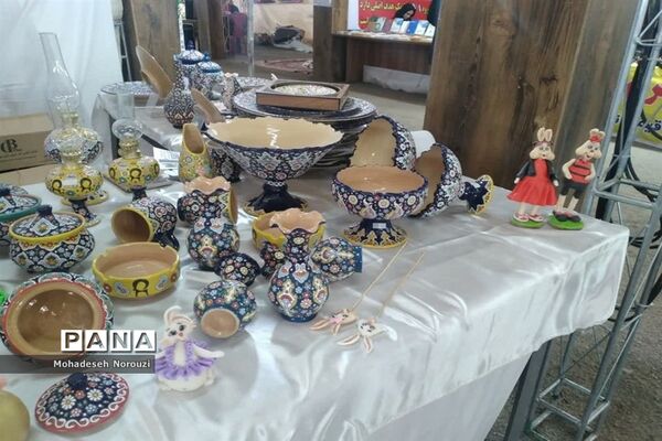 نمایشگاه صنایع‌دستی و محصولات اقوام و عشایر ایرانی در اسلامشهر