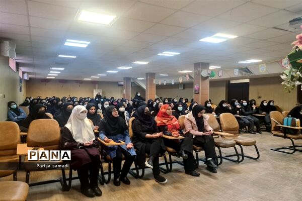 برپایی جشن بزرگ نیمه شعبان در دبیرستان فرهنگ ۱۳