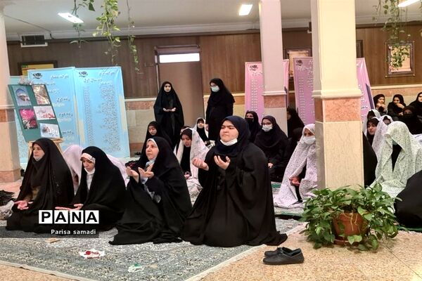 برپایی جشن بزرگ نیمه شعبان در دبیرستان فرهنگ ۱۳