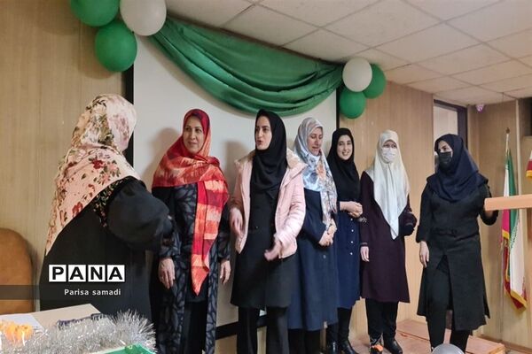 برپایی جشن بزرگ نیمه شعبان در دبیرستان فرهنگ ۱۳