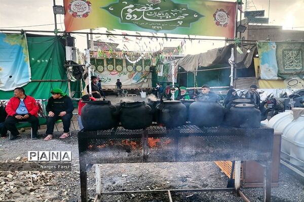 خدمت‌رسانی موکب‌های نیمه شعبان در بلوار پیامبر اعظم قم